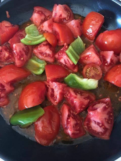 Scrambled Eggs with Tomatoes