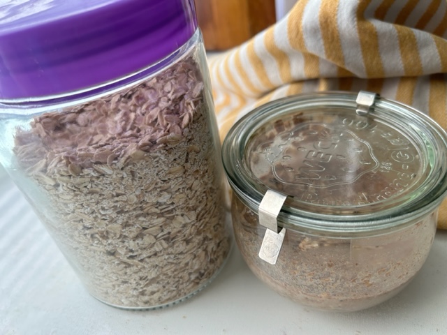 The most delicious overnight oats recipe with peanut butter